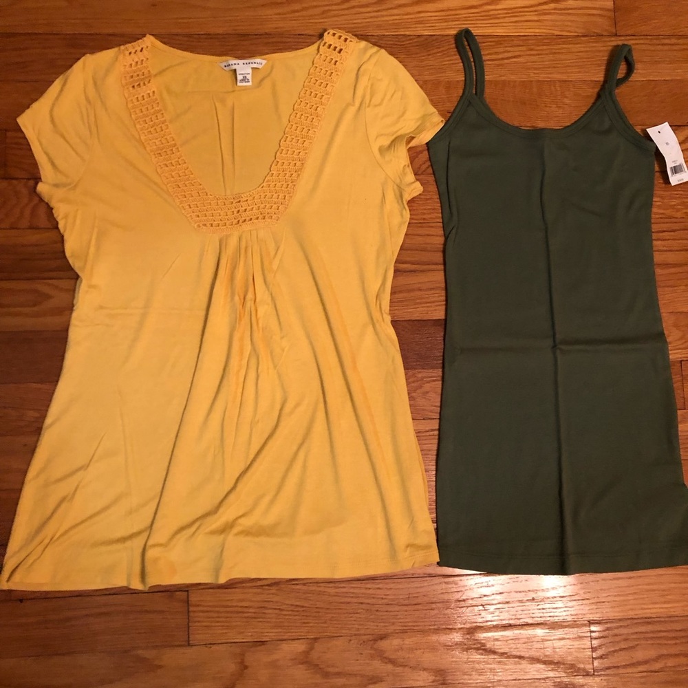 Banana Republic women’s cotton tops XS olive, gold